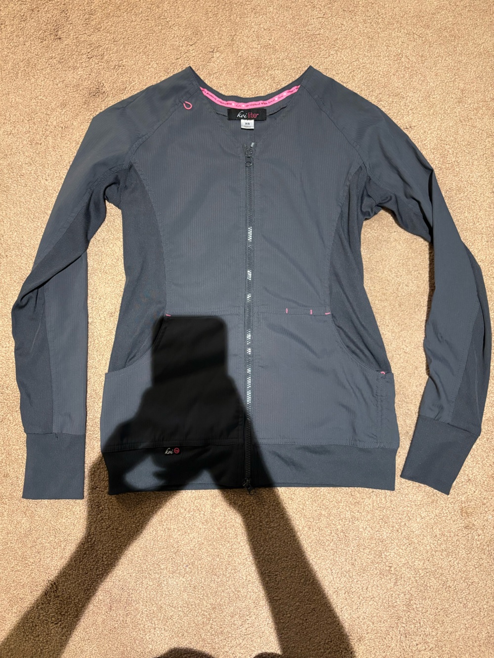 Koi lite gray scrub jacket size xs